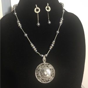 Women’s jewelry set